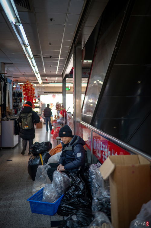 主打 新春檔 ,上海城隍廟小商品市場(chǎng)上新忙